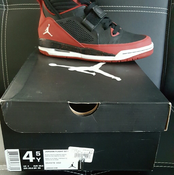 Jordan's - Picture 2 of 2